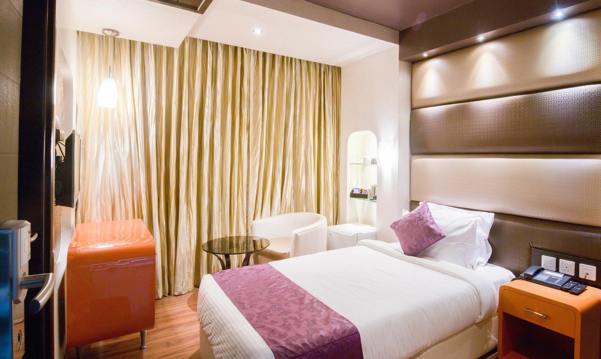 Ritu Ivy Hotel Kolkata Exterior photo