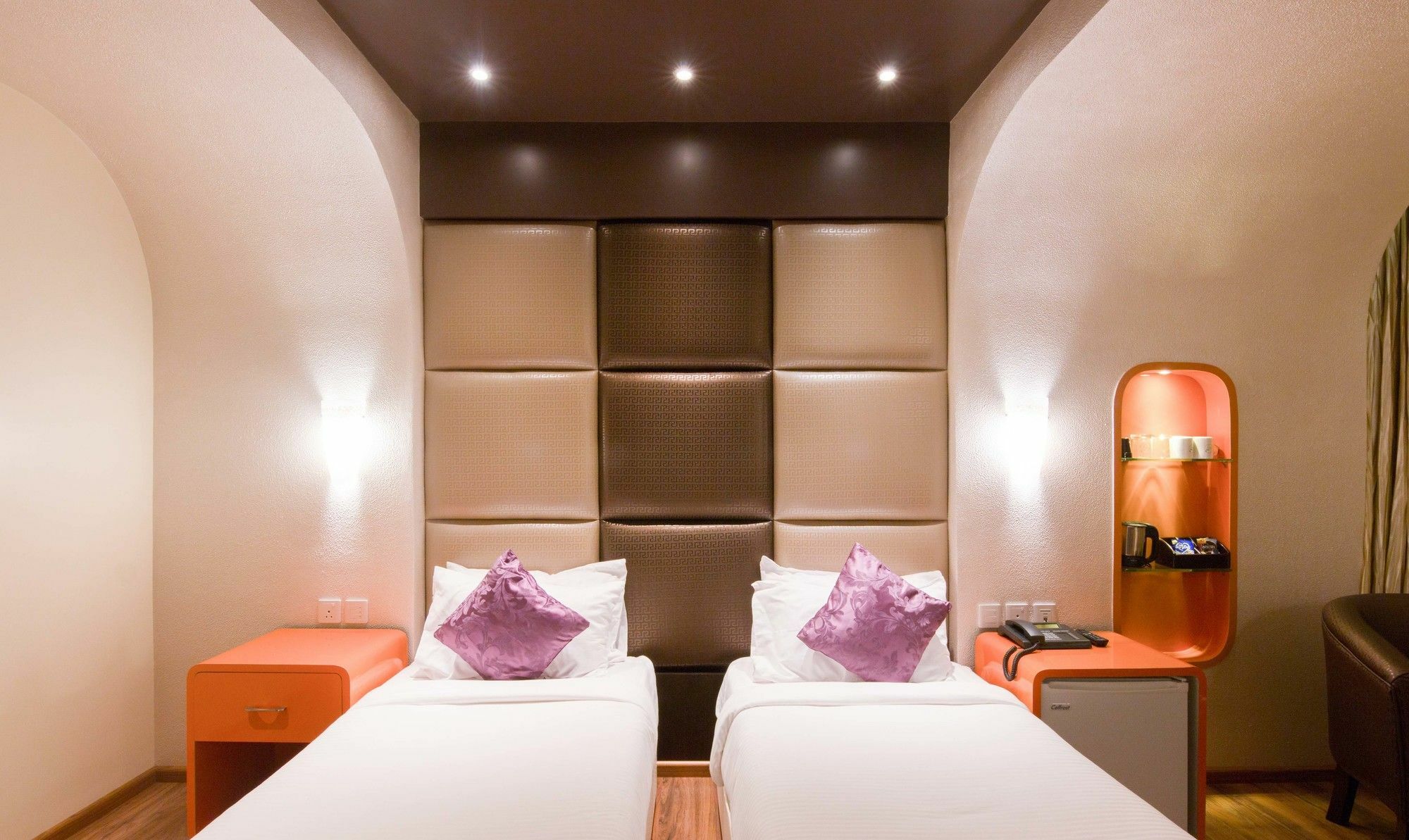 Ritu Ivy Hotel Kolkata Exterior photo